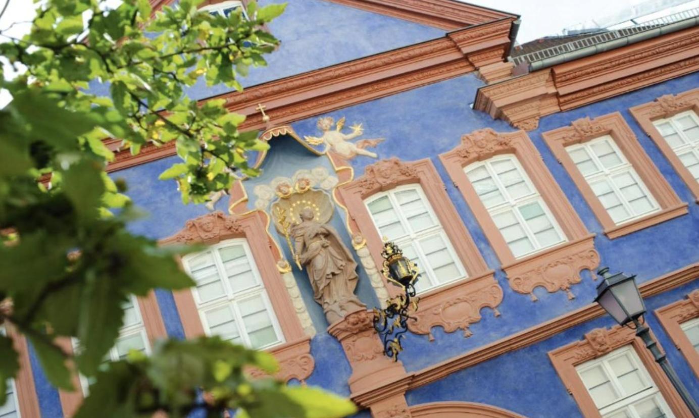 Stadthotel Am Adenauerplatz Marktheidenfeld Exterior foto
